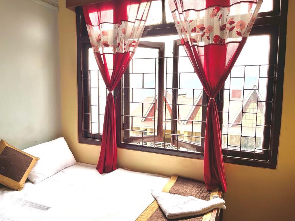 Hotel Red Rose Ґанґток Екстер'єр фото