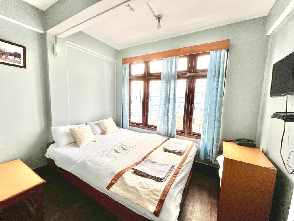 Hotel Red Rose Ґанґток Екстер'єр фото